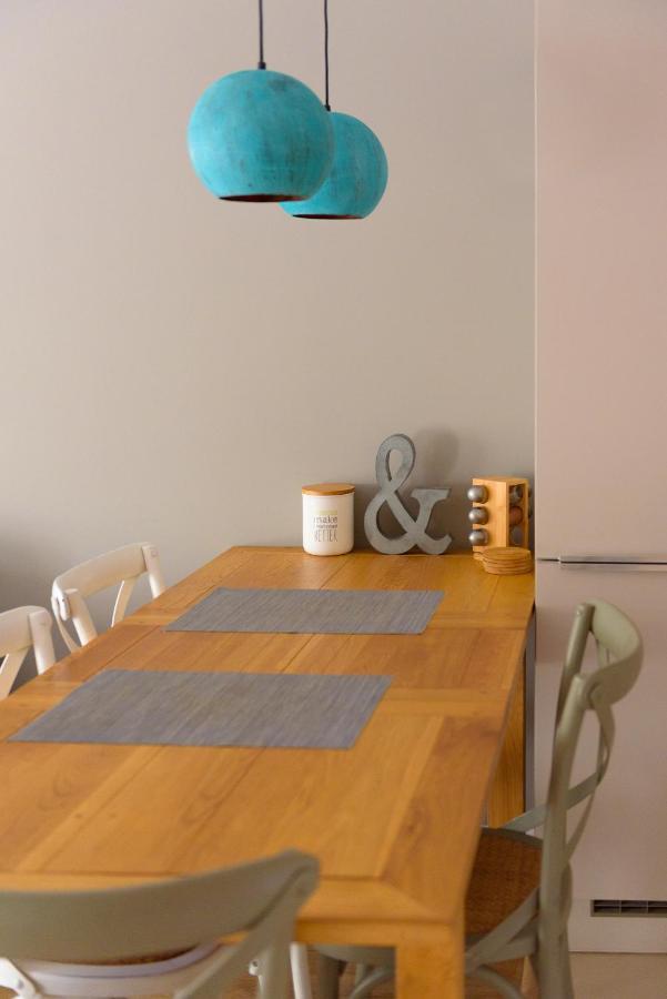 New Stylish Flat Near Old Town Bucarest